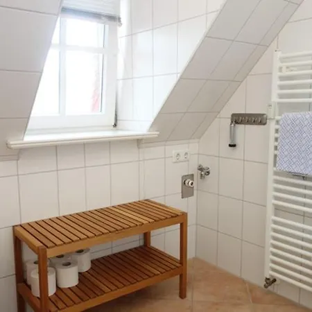 Апартаменты Hues Dikstian- 5 Alkersum